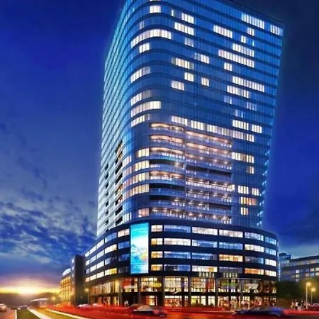 Hanza Tower Silver 22 & Pool